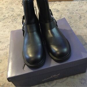 Universal Thread Black Ankle Boots Size 8.5